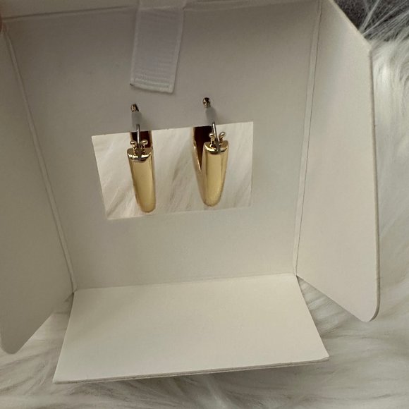 NWT House of Harlow 1960 Square Hoop Earrings - Picture 5 of 7